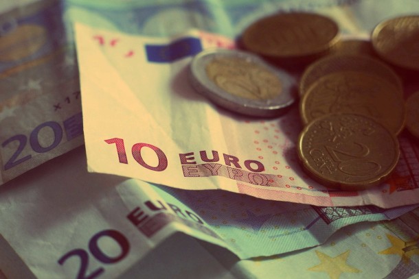 Billets de banque et pièces de monnaie (€)