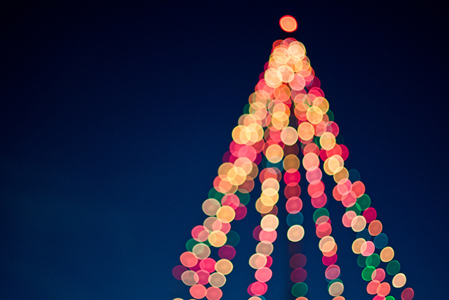 Lumières représentant la forme d'un arbre de Noël