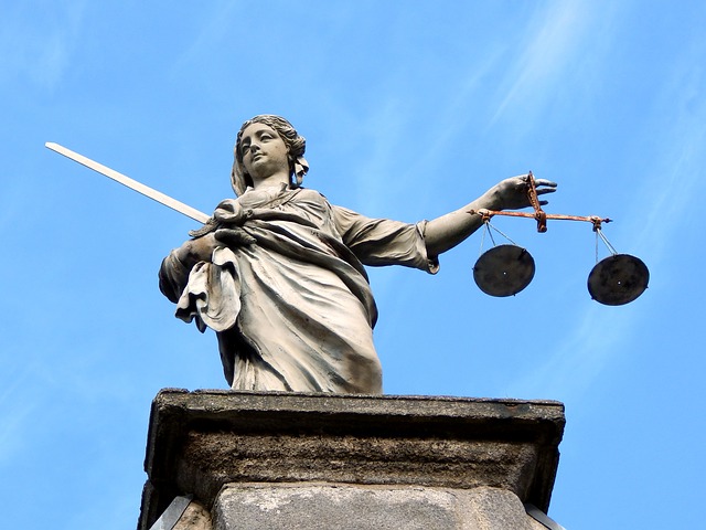 Statue représentant l'allégorie de la justice