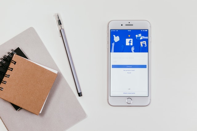 carnet de note et gsm sur facebook