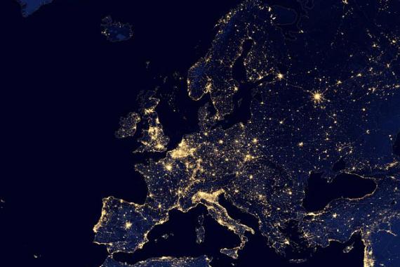 Le continent européen vu du ciel (vue nocturne par satellite)