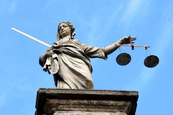 Statue représentant l'allégorie de la justice