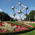Parc public au pied de l'Atomium